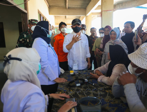 Tangani Warga Terdampak Asap Kebakaran TPA Putri Cempo, Pemprov Jateng Kerahkan Dokter Spesialis