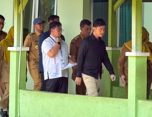 Temui Korban Dugaan Keracunan MBG di Batang, Gibran dan Ahmad Luthfi Dengar Keluhan Warga