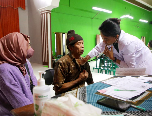 Senangnya Warga Lereng Gunung Lawu, Bisa Konsultasi ke Dokter Spesialis Lewat Program Speling Ahmad Luthfi